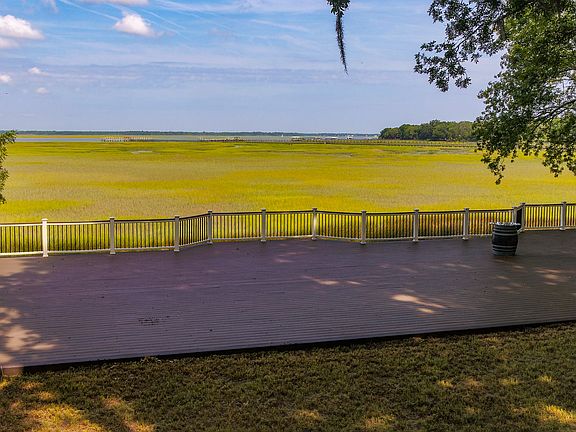 5th image of 5189 First Coast Hwy
