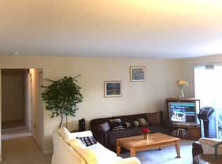 19315 Club House Rd #202, Montgomery Village, MD 20886