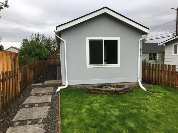 7462 SE 70th Ave #B, Portland, OR 97206