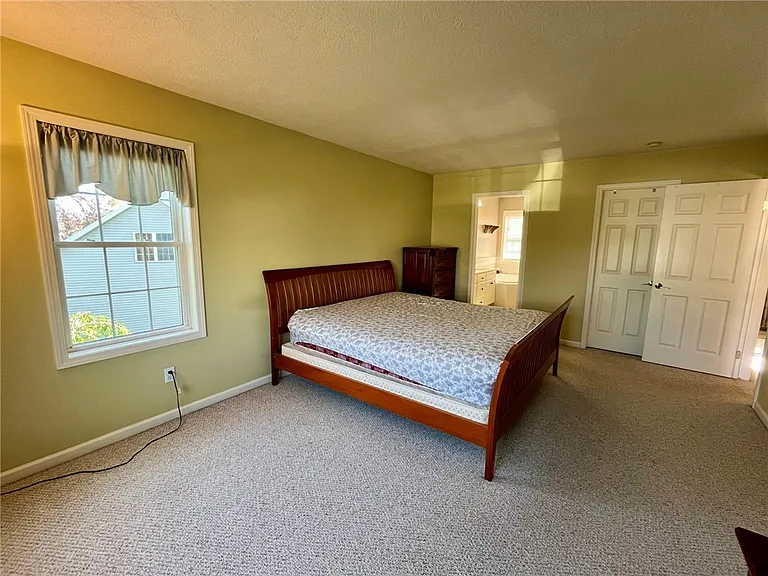 6872 Chestnut Hl — Photo 10