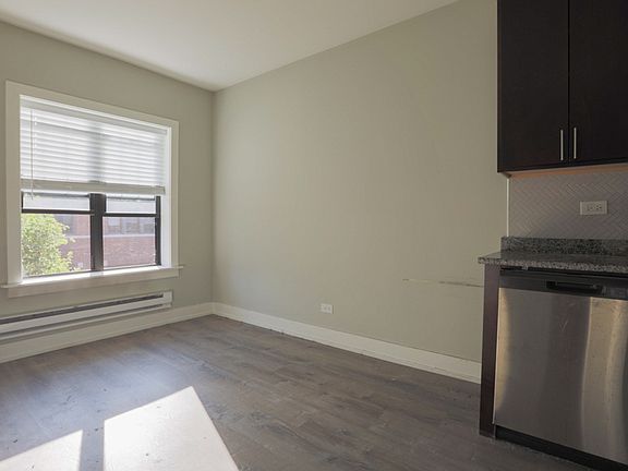 5th image of 630 W Cornelia Ave #S5