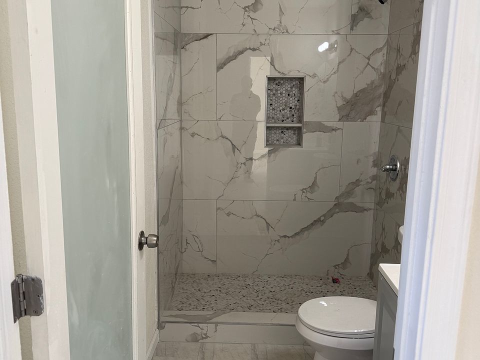 1st image of 871 Avocado Ave #1