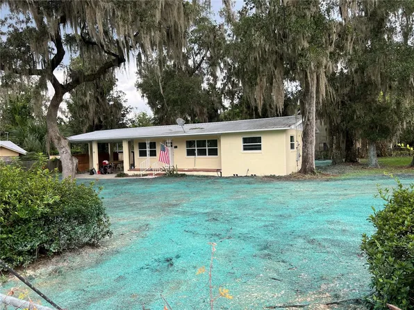 106 S Oakland Ave, San Mateo, FL 32187