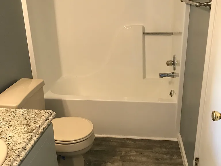 103 Hines Blvd #C — Photo 14