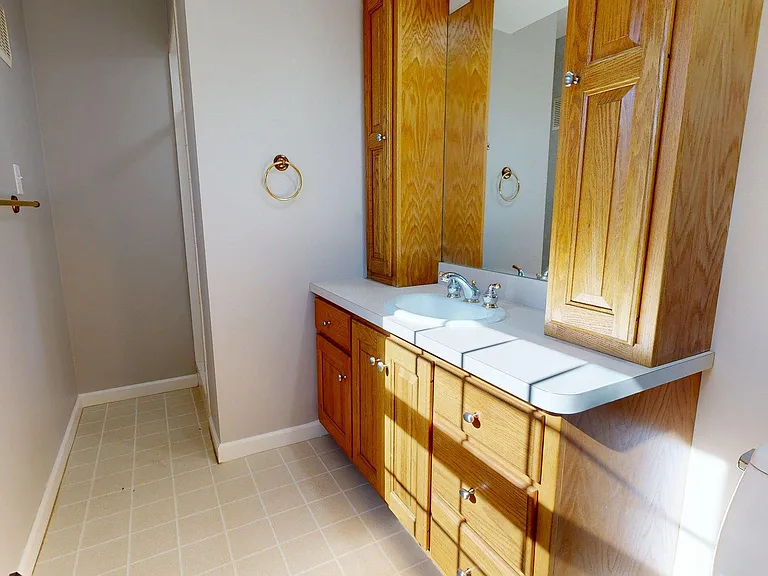 3280 E Oakwood Ave — Photo 19