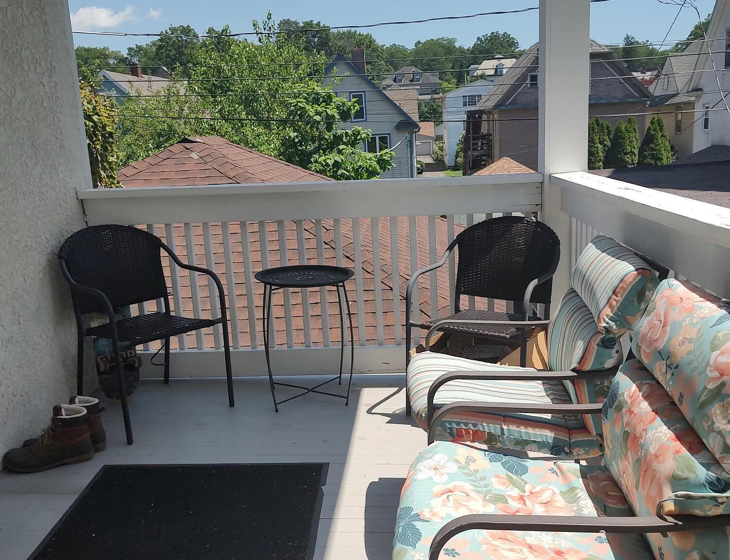 2 bed, 1.0 bath, 1006 sqft, $1,200 — Photo 1