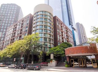 440 N McClurg Ct APT 618, Chicago, IL 60611