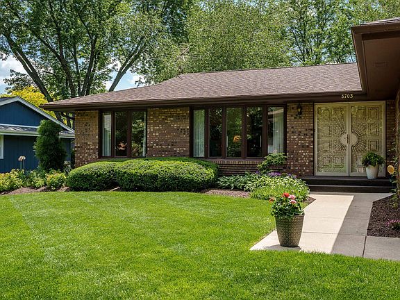 3rd image of 5703 Vineyard Ln