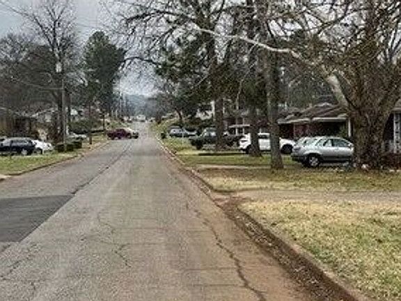 5th image of 1508 18th Pl SW