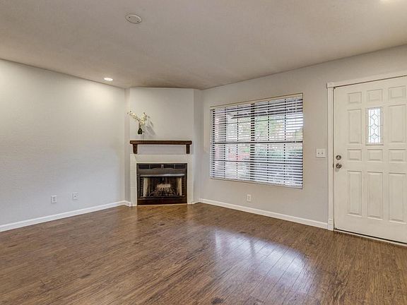 5th image of 4901 E Kelton Ln Unit 1062