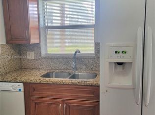 8510 Sunrise Lakes Blvd APT 105, Sunrise, FL 33322