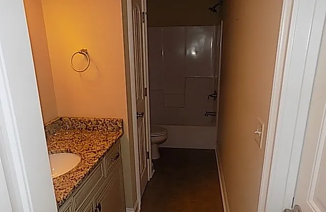 328 Cypressglade Ln — Photo 5