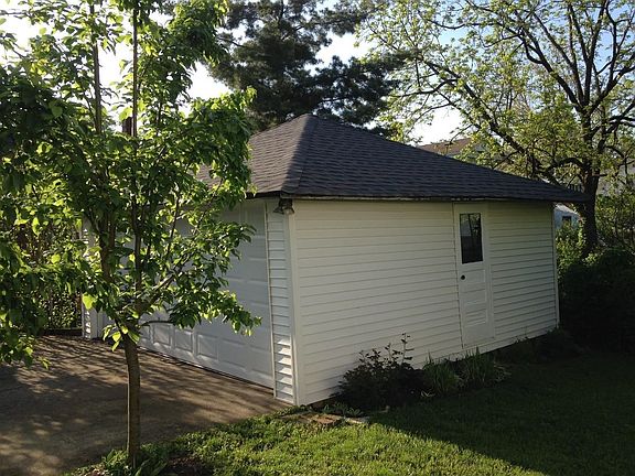3rd image of 4715 Highridge Ave