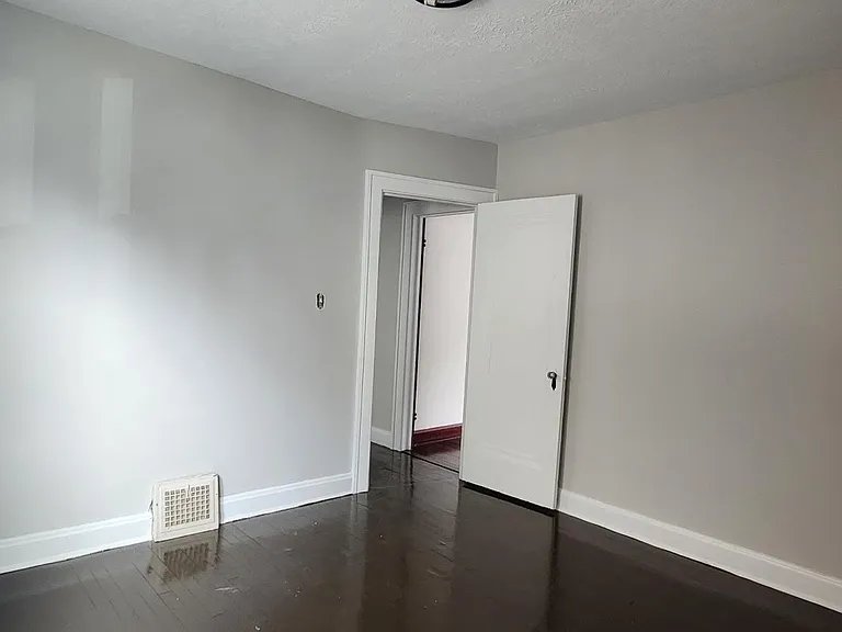 6714 Theota Ave — Photo 14