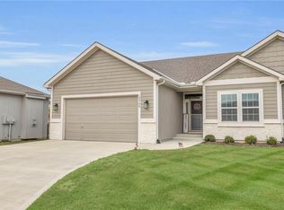 19706 W 196th St, Spring Hill, KS 66083