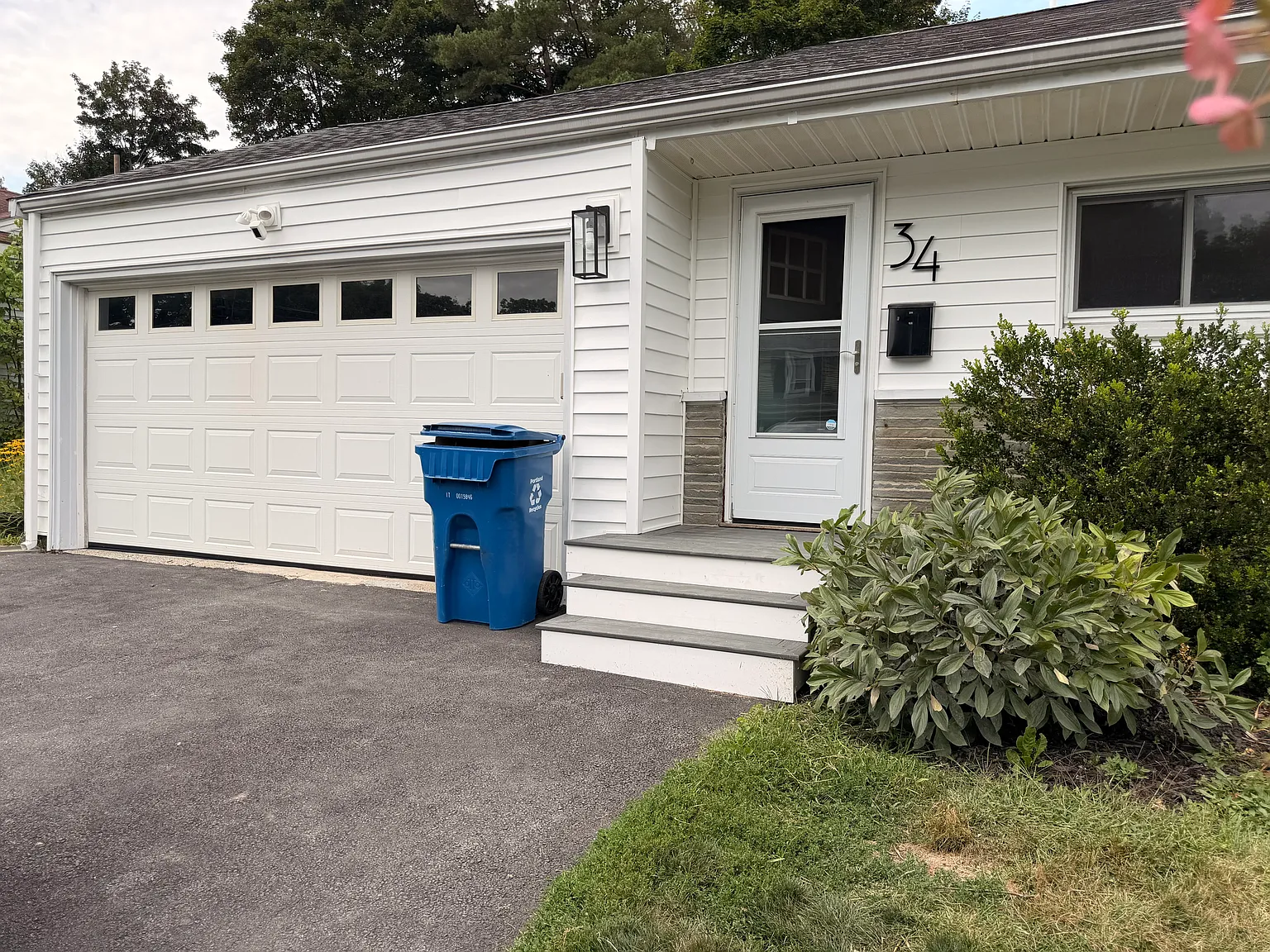 3 bed, 1096 sqft, $3,500 — Photo 3