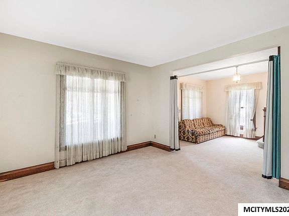 4th image of 608 S Carolina Ave