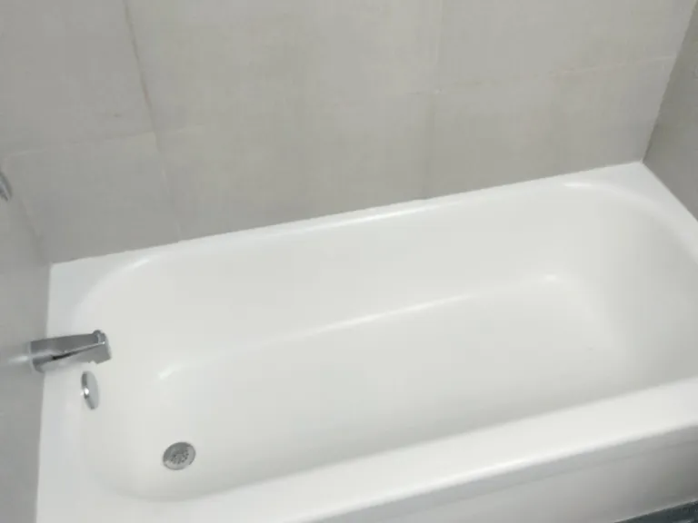 Laurel Manor — Photo 10