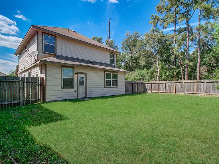 10410 Solitude Way — Photo 46