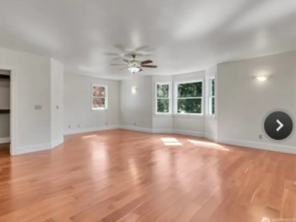 SW 140th St