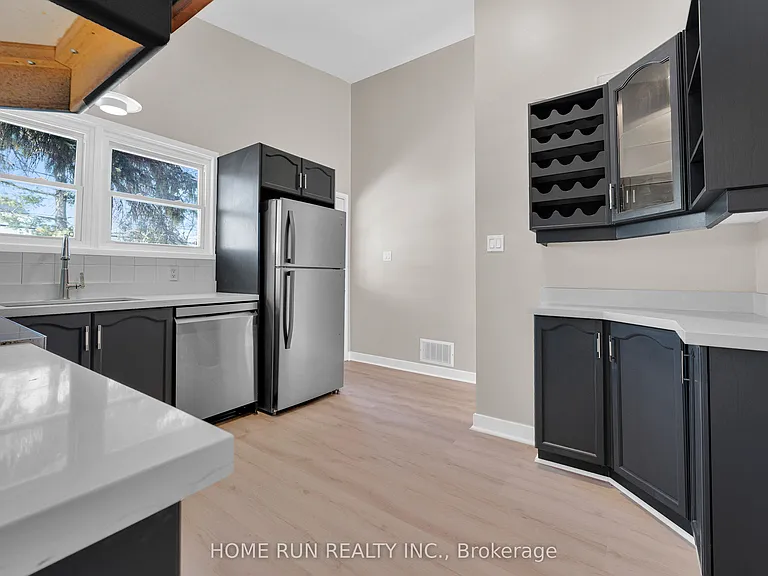 1259 Meadowlands Dr E — Photo 21