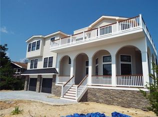 10 E 21st St, Barnegat Light, NJ 08006