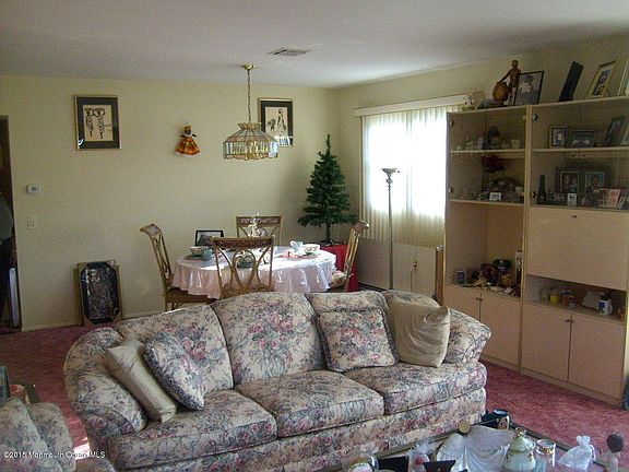 5th image of 298 Port Royal Dr
