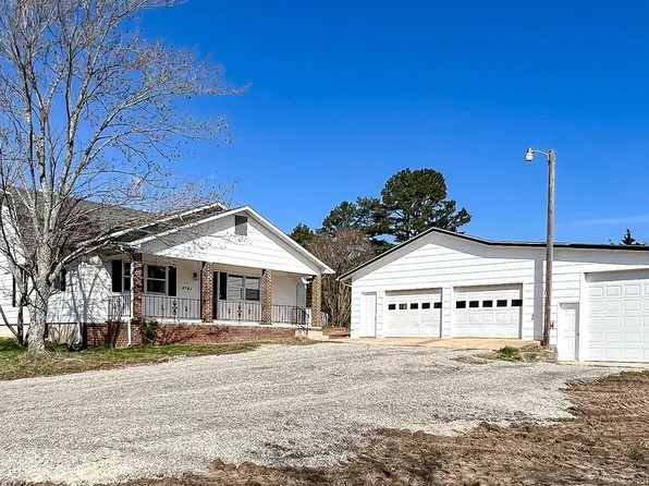 4781 County Road 8000, West Plains, MO 65775