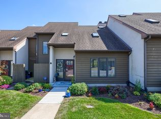 32 Hawk Valley Ln, Denver, PA 17517
