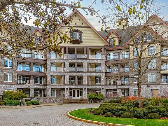 2nd image of 1375 Bear Mountain Pkwy #318