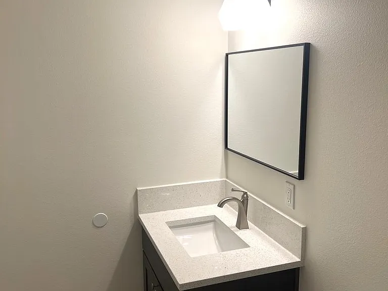 Pardee Duplex (A & B) — Photo 19