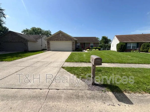 4 Village Pkwy, Pendleton, IN 46064