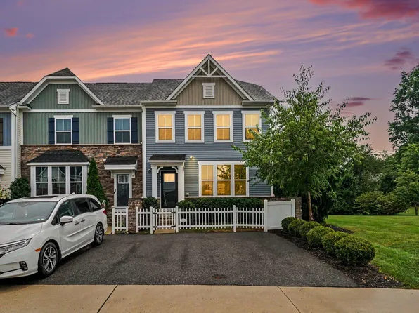 165 Peter Ln, Gilbertsville, PA 19525