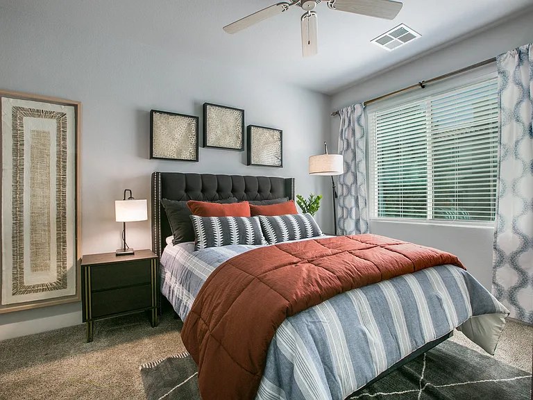 SkyStone Apartments — Photo 28