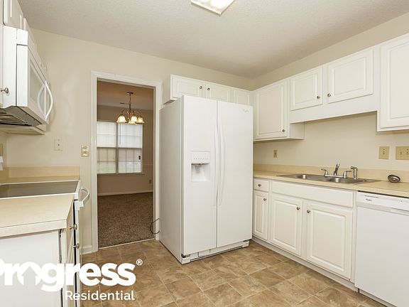 5th image of 11334 Astoria Dr