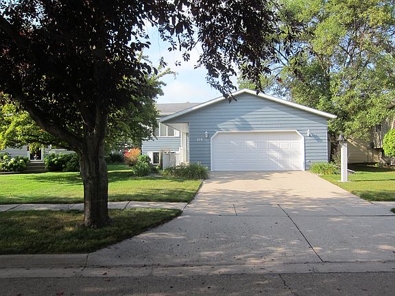2nd image of 315 Windward Hills Ave