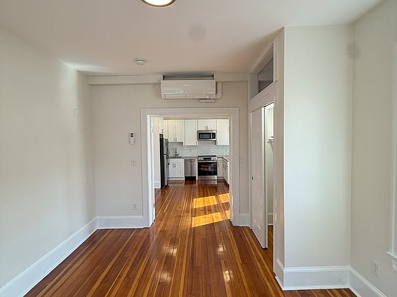 5th image of 9 Seaverns Ave APT 2F
