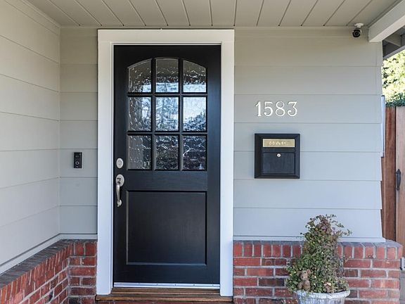 3rd image of 1583 Saint Francis Dr