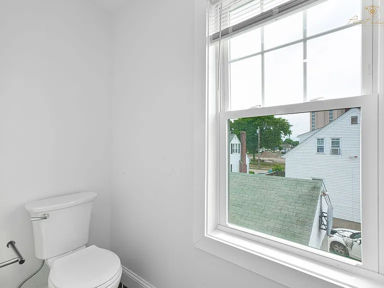 9 Colwell St #2 — Photo 9