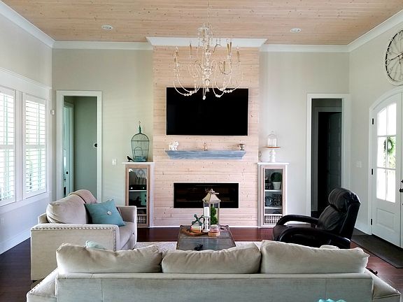 3rd image of 6520 White Oleander Cir