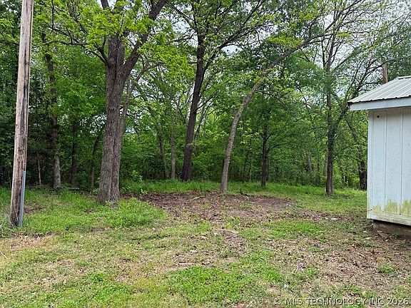 3rd image of 15201 Indian Rd