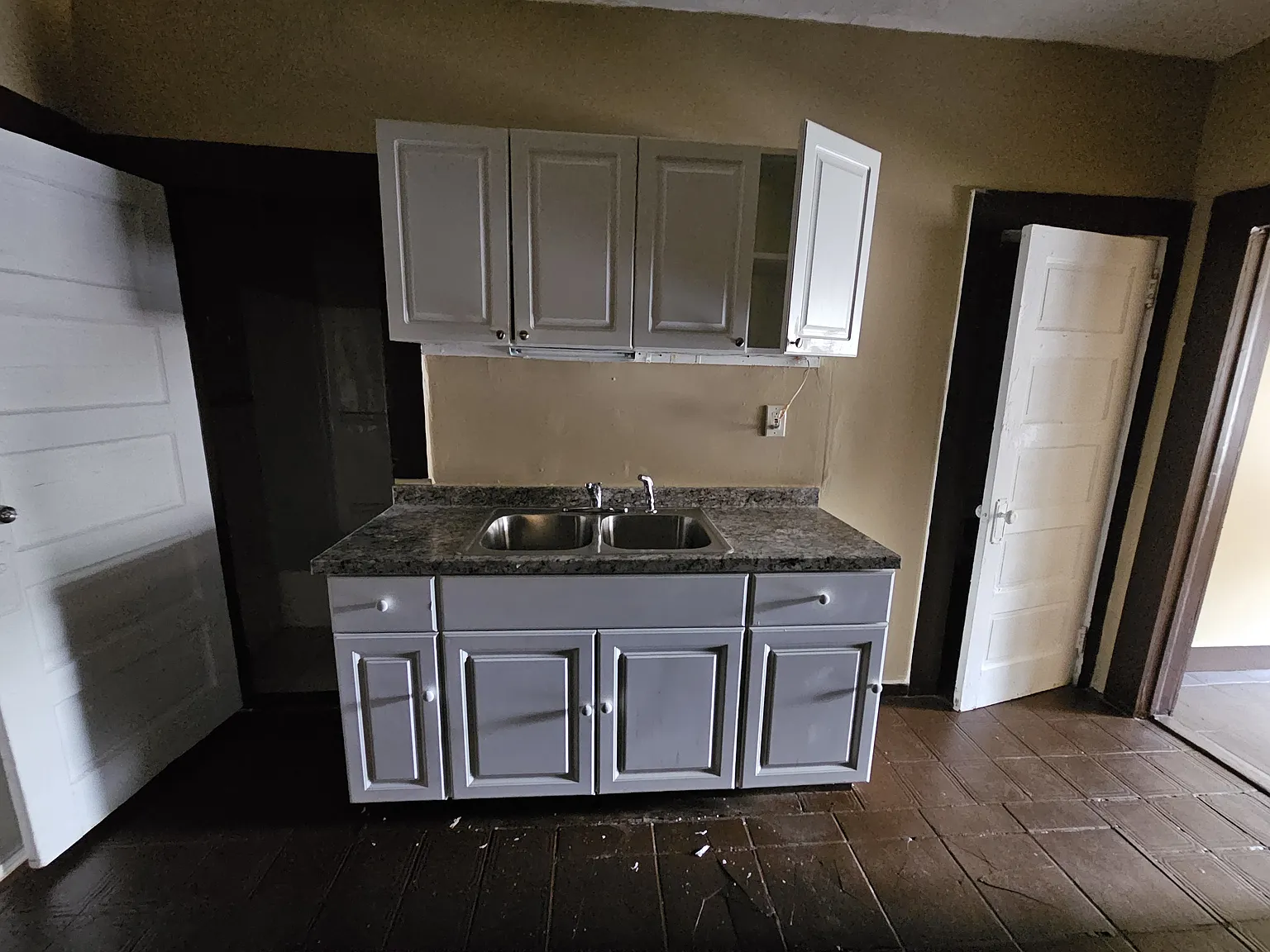 2 bed, 850 sqft, $1,249 — Photo 4