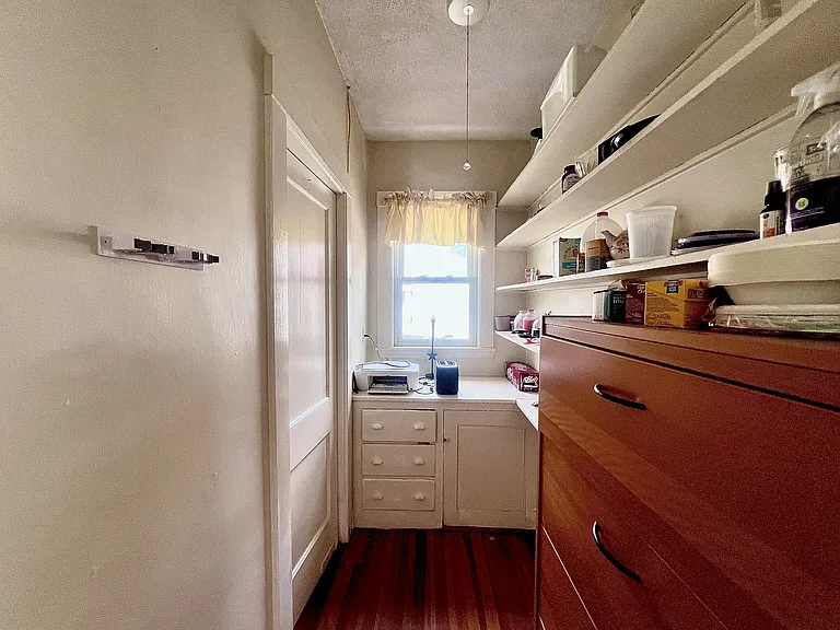 33 Oakland Rd #1 — Photo 4