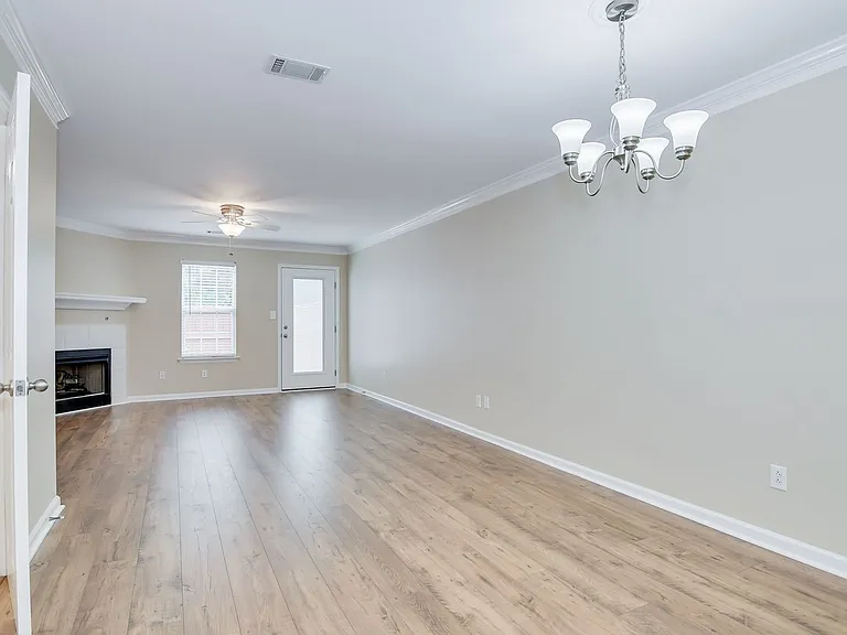 4691 Brookwood Ln — Photo 11