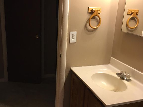4th image of 7210 Longfield Dr #B21mkh0fr