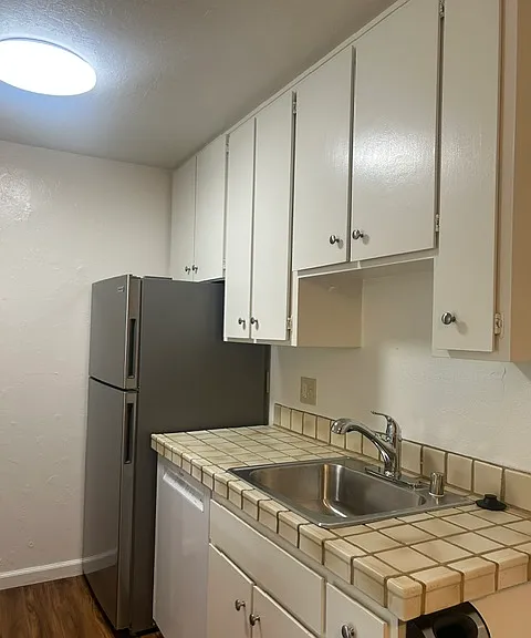 250 Whitmore St #301 — Photo 7