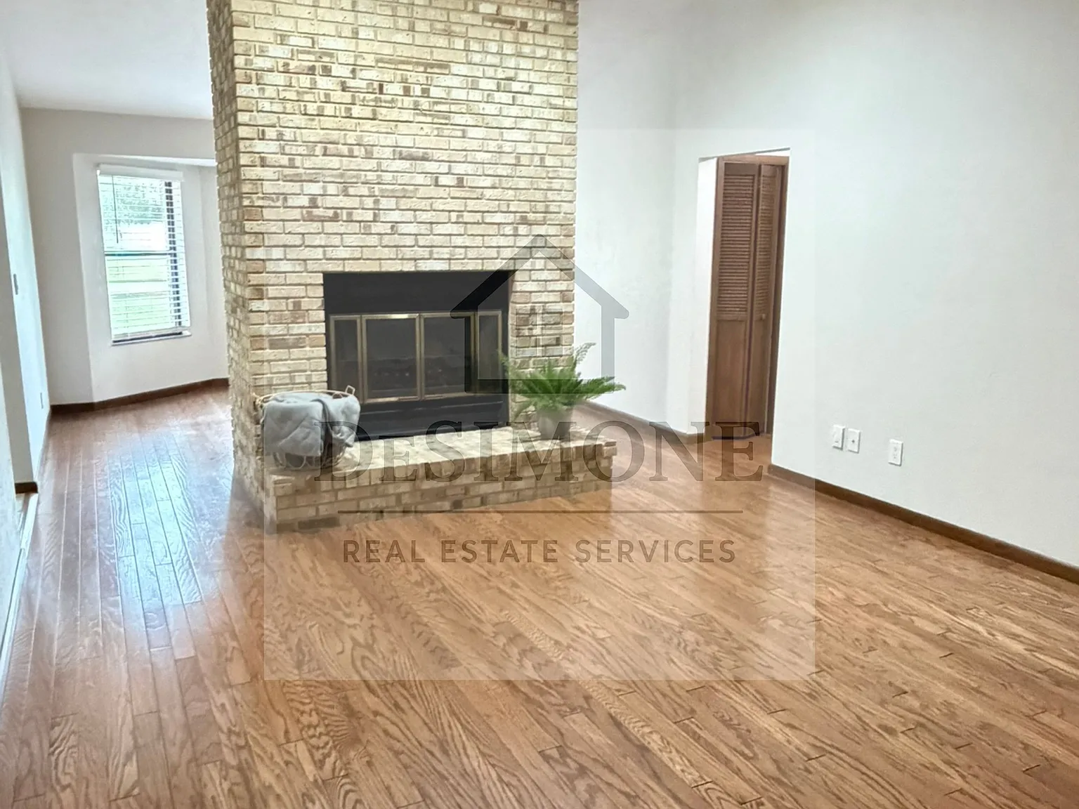 3 bed, 1815 sqft, $1,995 — Photo 2