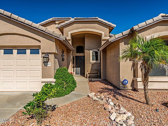 3rd image of 22107 N REIS Drive