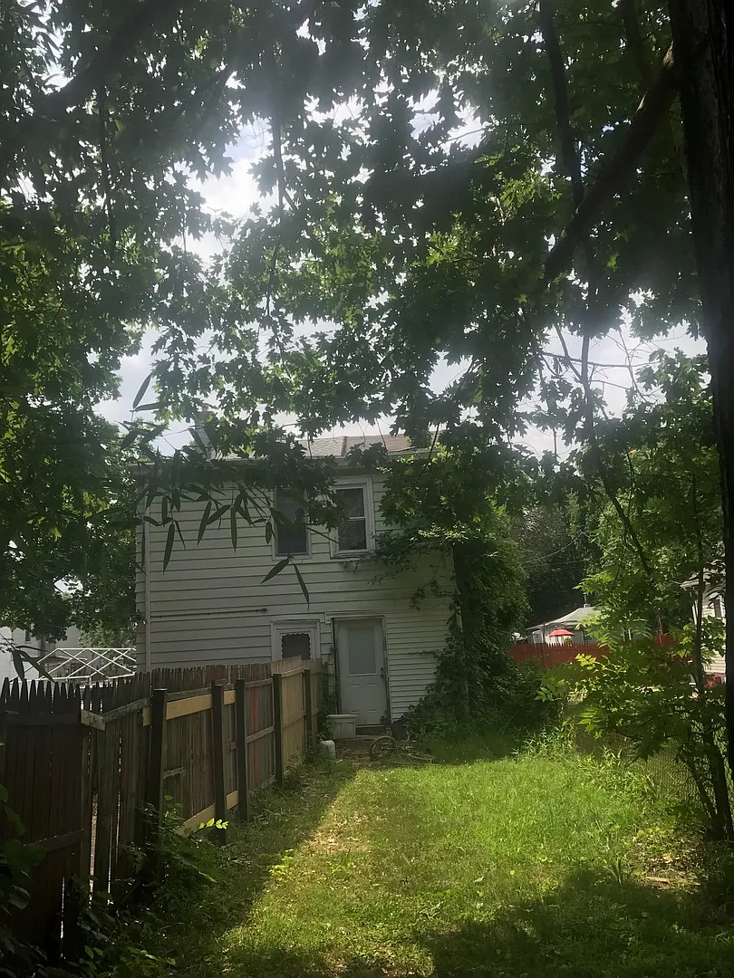 Building Photo - 316 Lida St