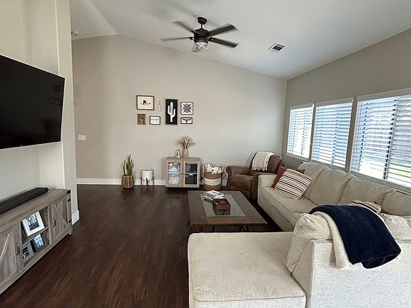 5th image of 1433 Tumbleweed Ct